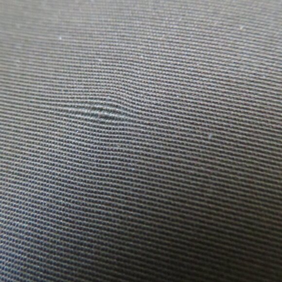 Small Liz Claiborne Hand or Fanny Bag (K481) - Picture 7 of 7